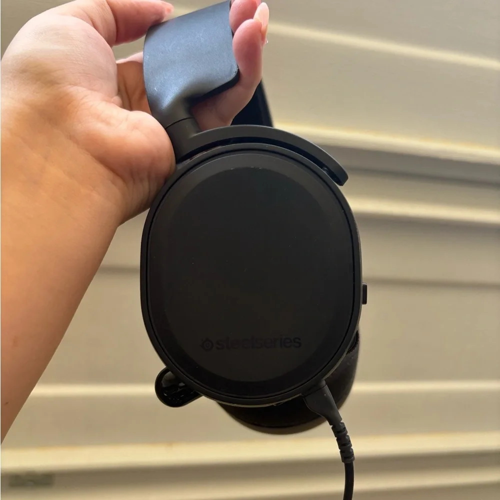Turtle Beach headphones and steel series headphones
